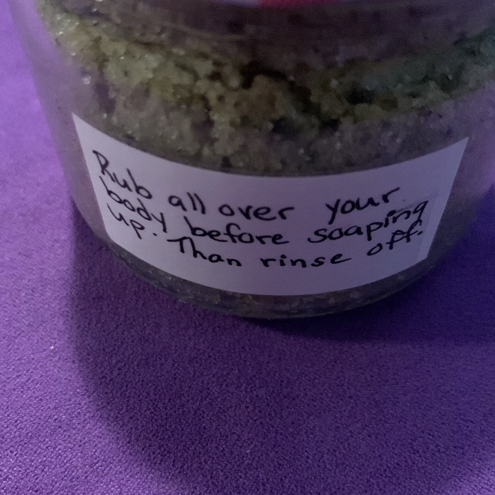Lavender Body Scrub - Picture 3 of 3